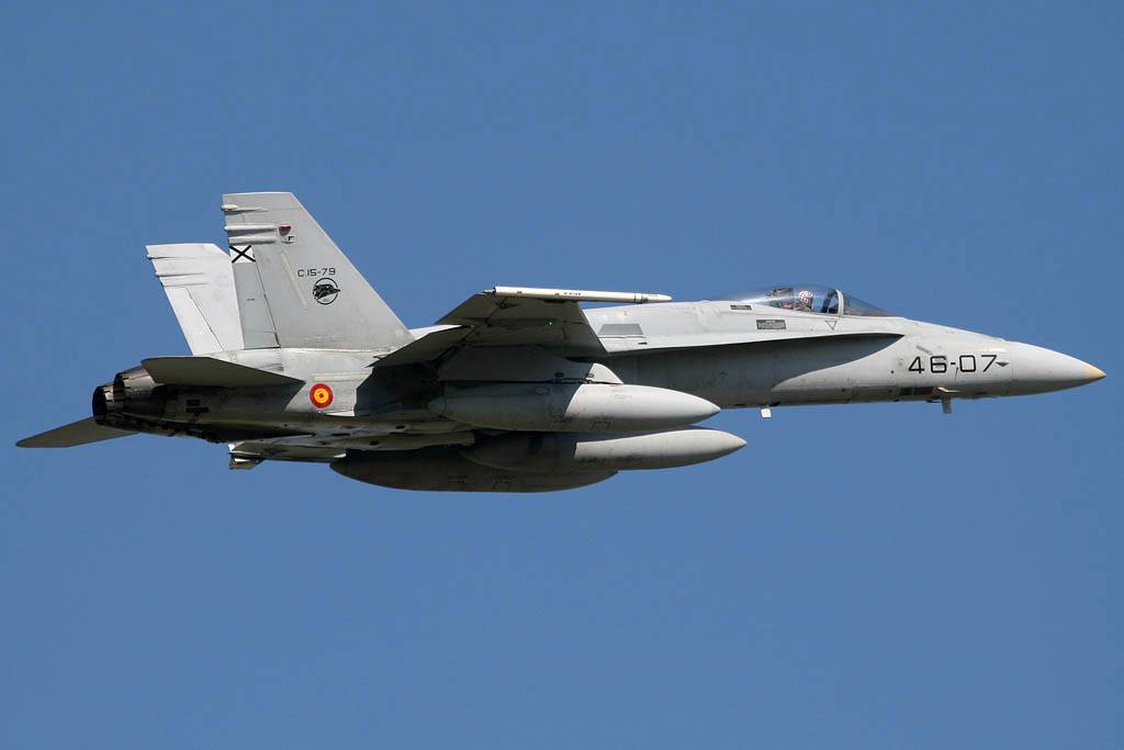 EBFS060921 FA-18A C.15-79 46-07 GD 01 C.15-79/46-07 F/A-18A Ala 46 EdA (C) 21/09/06 Gilles Denis